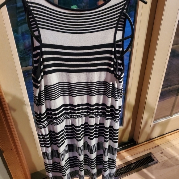 Olive & Oak Sleeveless‎ Black & White Striped Stretchy Cinched Tank Sz. S Dress - Picture 5 of 7